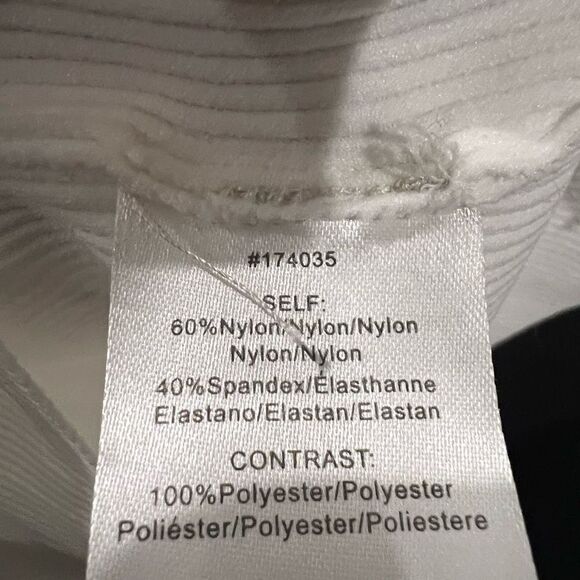 DOLAN Eyelet Ruffle-Sleeve
Jumper size S - Picture 6 of 7